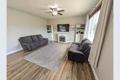 3240 Silverbell Dr, Johnstown, CO 80534 - Photo 7