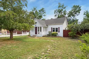 1050 W 8th St, Loveland, CO 80537 - Photo 3