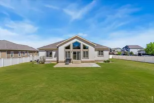 7419 Ladbroke Dr, Windsor, CO 80550 - Photo 29