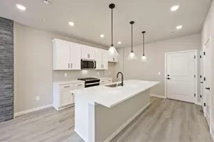 2833 Bear Spgs Cir, Longmont, CO 80503 - Photo 9