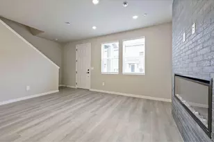 2833 Bear Spgs Cir, Longmont, CO 80503 - Photo 5
