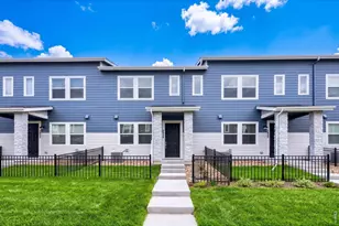 2833 Bear Spgs Cir, Longmont, CO 80503 - Photo 1