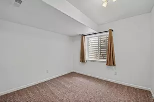 827 Province Rd, Fort Collins, CO 80525 - Photo 23