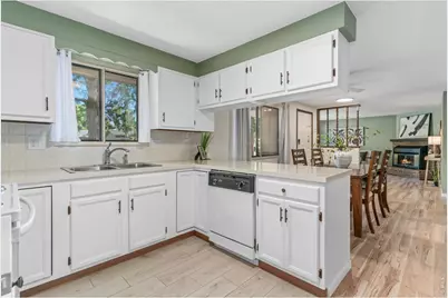 832 18th St SW, Loveland, CO 80537 - Photo 9