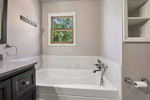 837 N Jefferson Ave, Loveland, CO 80537 - Photo 17