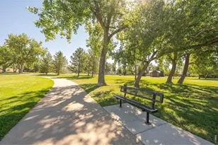 2927 Lakeshore Dr, Longmont, CO 80503 - Photo 45