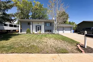 1205 Sycamore Dr, Loveland, CO 80538 - Photo 1