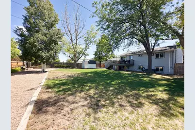 1205 Sycamore Dr, Loveland, CO 80538 - Photo 25