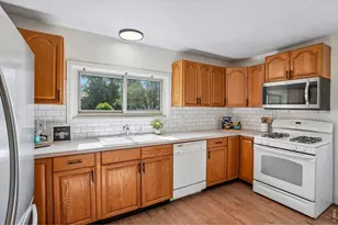 127 E Saint Clair Ave, Longmont, CO 80504 - Photo 9