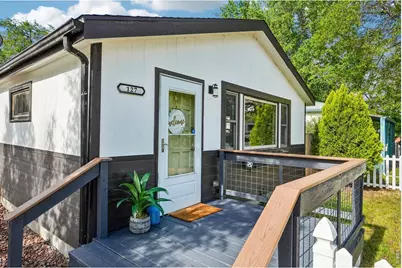 127 E Saint Clair Ave, Longmont, CO 80504 - Photo 3