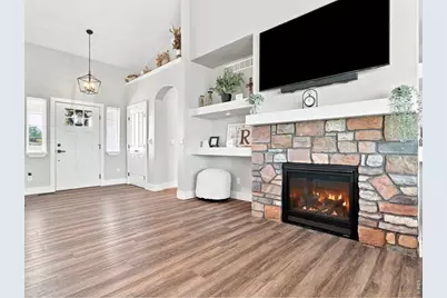 27857 Hopi Trl, Loveland, CO 80534 - Photo 9