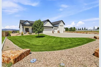 27857 Hopi Trl, Loveland, CO 80534 - Photo 5