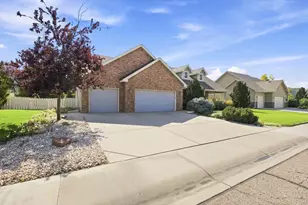 235 Ridge Rd, Eaton, CO 80615 - Photo 3