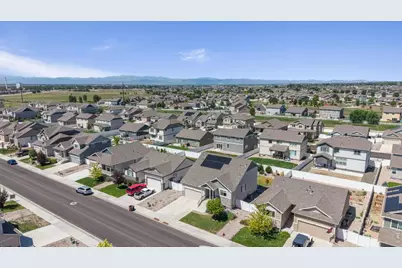 956 Maplebrook Dr, Windsor, CO 80550 - Photo 45