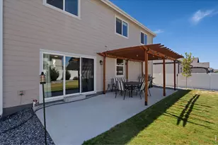 956 Maplebrook Dr, Windsor, CO 80550 - Photo 39