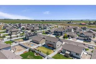 956 Maplebrook Dr, Windsor, CO 80550 - Photo 49