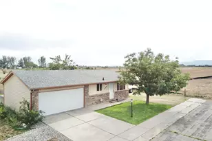 684 26th St SW, Loveland, CO 80537 - Photo 1