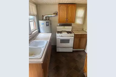 18 S Greeley Ave, Johnstown, CO 80534 - Photo 3