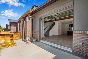 19570 E Sunset Cir, Aurora, CO 80015 - Photo 5