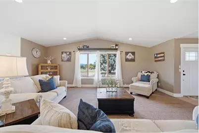 3919 Surrey Ridge Dr, Loveland, CO 80537 - Photo 9