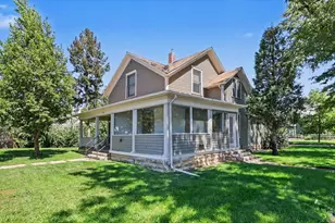 1204 N Lincoln Ave, Loveland, CO 80537 - Photo 1