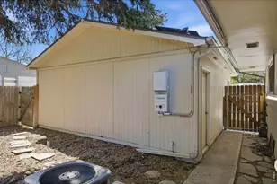 2332 S College Ave, Fort Collins, CO 80525 - Photo 43