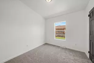 552 S Carriage Dr, Milliken, CO 80543 - Photo 9