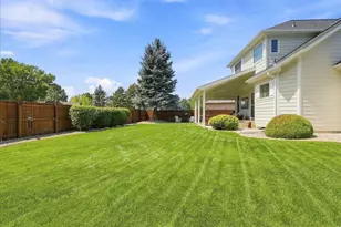 1009 Medicine Man Ct, Windsor, CO 80550 - Photo 9