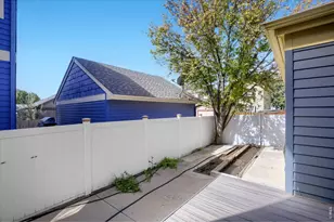 305 Riverview Ct, Longmont, CO 80501 - Photo 27