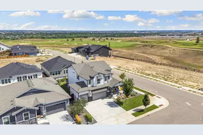 1828 Golden Sun Dr, Windsor, CO 80550 - Photo 3