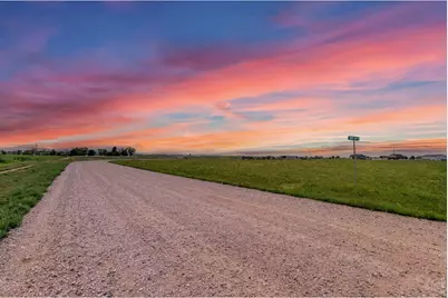 400 Liberty Ln, Ault, CO 80610 - Photo 7