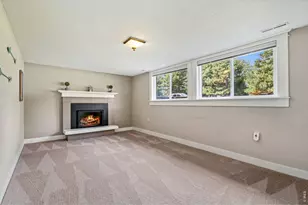 2100 Brookwood Dr, Fort Collins, CO 80525 - Photo 15