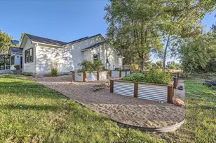6957 Peppertree Dr, Niwot, CO 80503 - Photo 49
