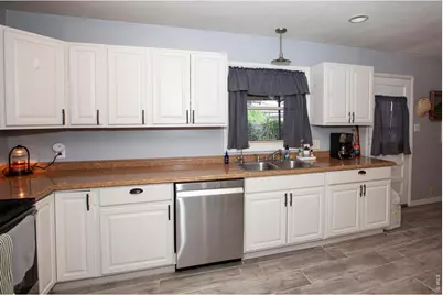 318 Cortez St, Sterling, CO 80751 - Photo 9