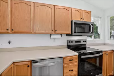1211 Spring Creek Ct, Longmont, CO 80504 - Photo 17