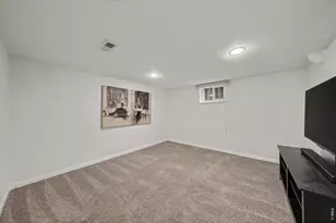 330 Collyer St, Longmont, CO 80501 - Photo 37