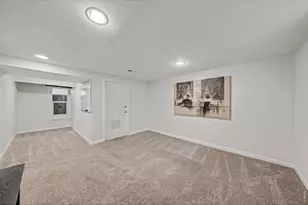 330 Collyer St, Longmont, CO 80501 - Photo 37