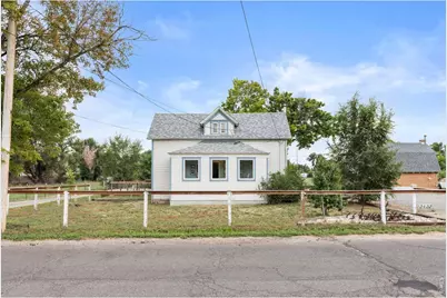 2422 W 1st St, Greeley, CO 80631 - Photo 3