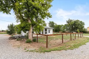 2422 W 1st St, Greeley, CO 80631 - Photo 39