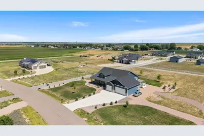 9251 Meadow Farms Dr, Milliken, CO 80543 - Photo 47