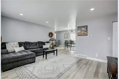 926 White Elm Dr, Loveland, CO 80538 - Photo 3