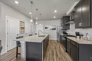 2865 Bear Spgs Cir, Longmont, CO 80503 - Photo 11