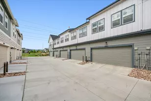 2865 Bear Spgs Cir, Longmont, CO 80503 - Photo 33
