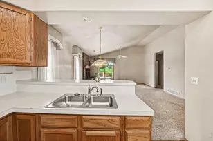 2912 Troxell Ave, Longmont, CO 80503 - Photo 9