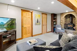 1047 Tranquil Ln, Estes Park, CO 80517 - Photo 25