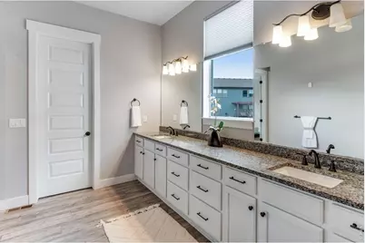 2078 Covered Bridge Pkwy, Windsor, CO 80550 - Photo 27