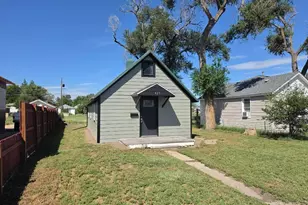 425 N 3rd Ave, Sterling, CO 80751 - Photo 15