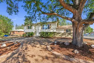 1315 Redwood Dr, Loveland, CO 80538 - Photo 1