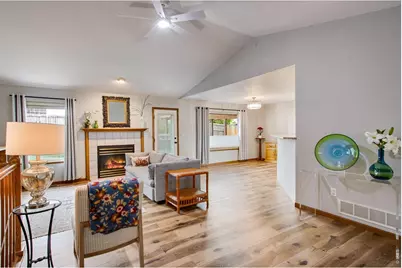 922 N 7th St, Johnstown, CO 80534 - Photo 7