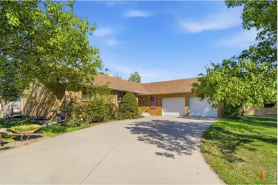 4601 N Sunshine Ct, Loveland, CO 80537 - Photo 1